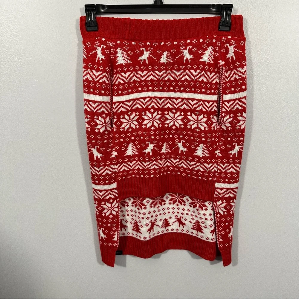 NWOT Reversible Holiday Christmas Dog Sweater